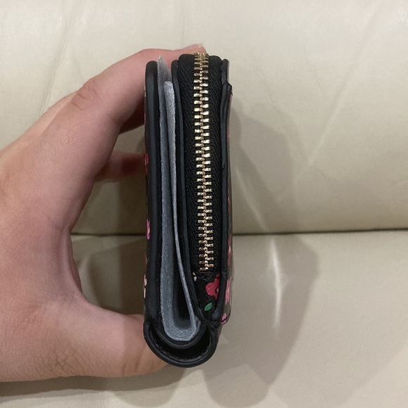 NWT Kate Spade Black Floral Splendid Ditsy Schuyler Small L Zip Bifold Wallet - Picture 10 of 15